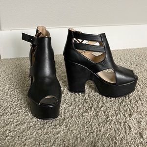 Black wedge sandals